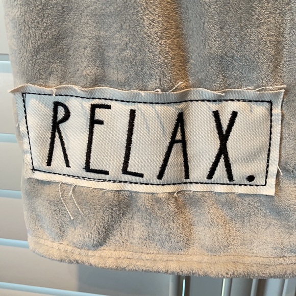Rae Dunn - RELAX - blanket - Picture 2 of 3